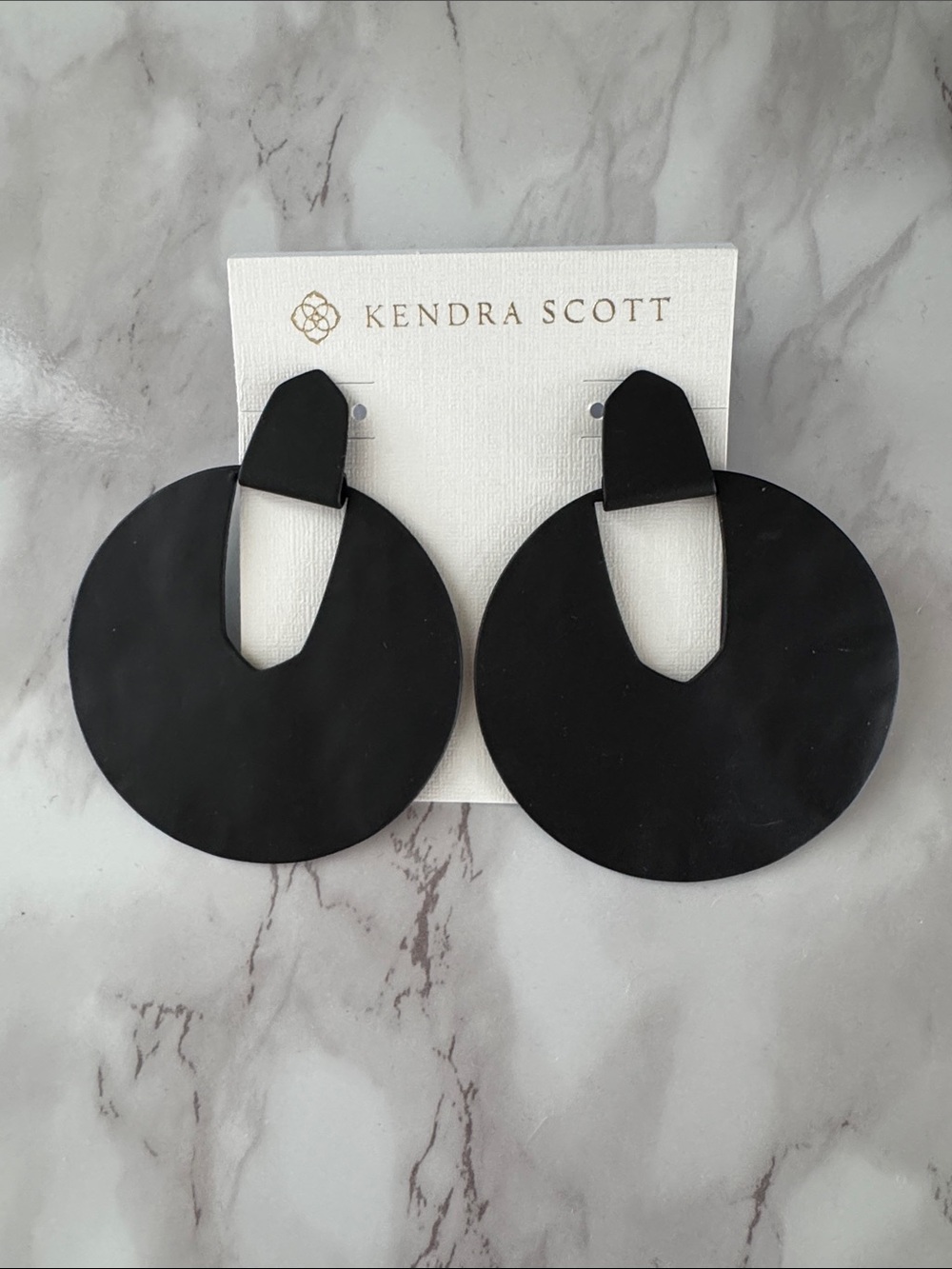 NWOT Kendra Scott Diane Large Disc Earrings - Picture 2 of 7